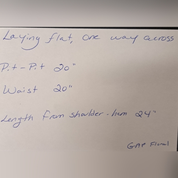 GAP Top M White Pink Coral Short Cuffed Sleeve V Neck Flowy No Stretch Fabric - Picture 5 of 5